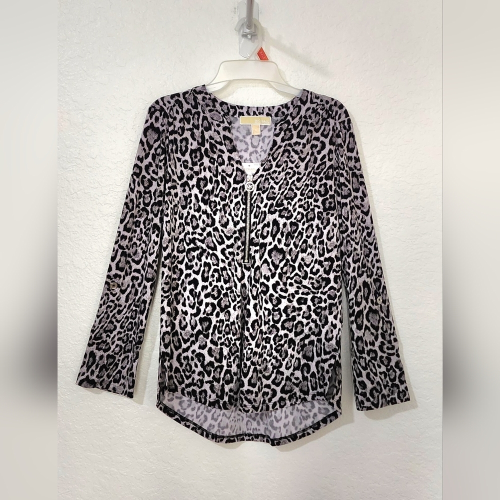 MICHAEL Michael Kors Women's NWT Leopard Print Long Sleeve Top. Size S.